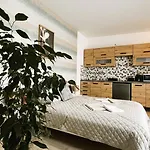 Westend Lofts Charming Nest Apartman *