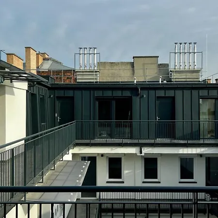 Westend Lofts Charming Nest Apartman *