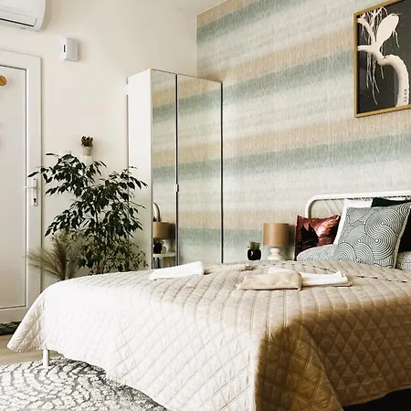 Westend Lofts Charming Nest Apartman *