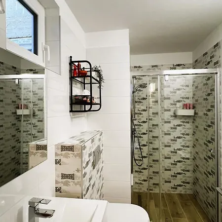 Westend Lofts Charming Nest