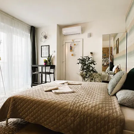 Westend Lofts Charming Nest