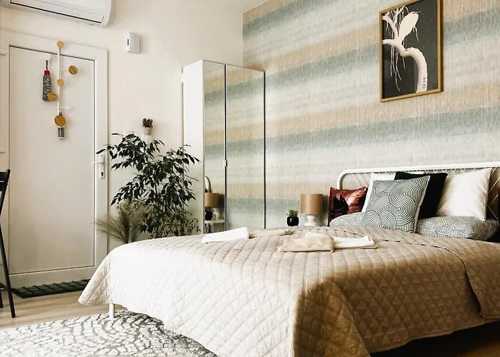 Westend Lofts Charming Nest 아파트 *